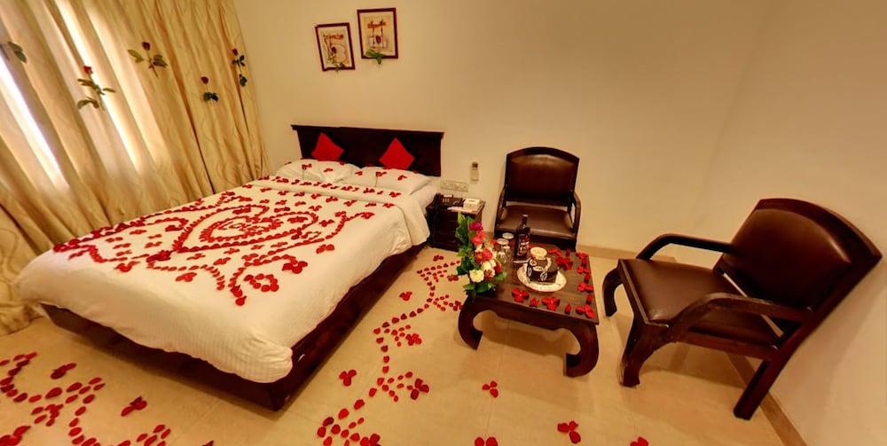 Hotel Calangute Grande Esterno foto