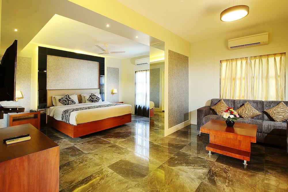 Hotel Calangute Grande Esterno foto