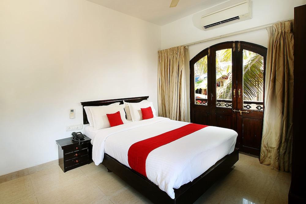 Hotel Calangute Grande Esterno foto