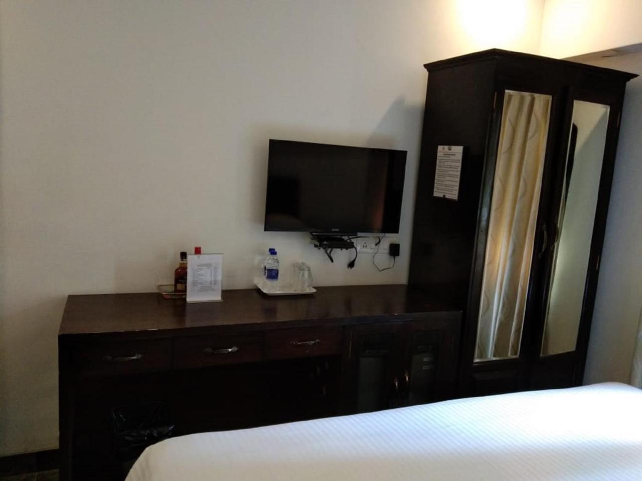 Hotel Calangute Grande Esterno foto